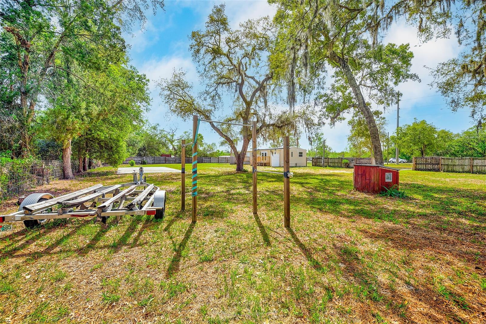 Image 27 of 38 For 10301 Hudson Avenue