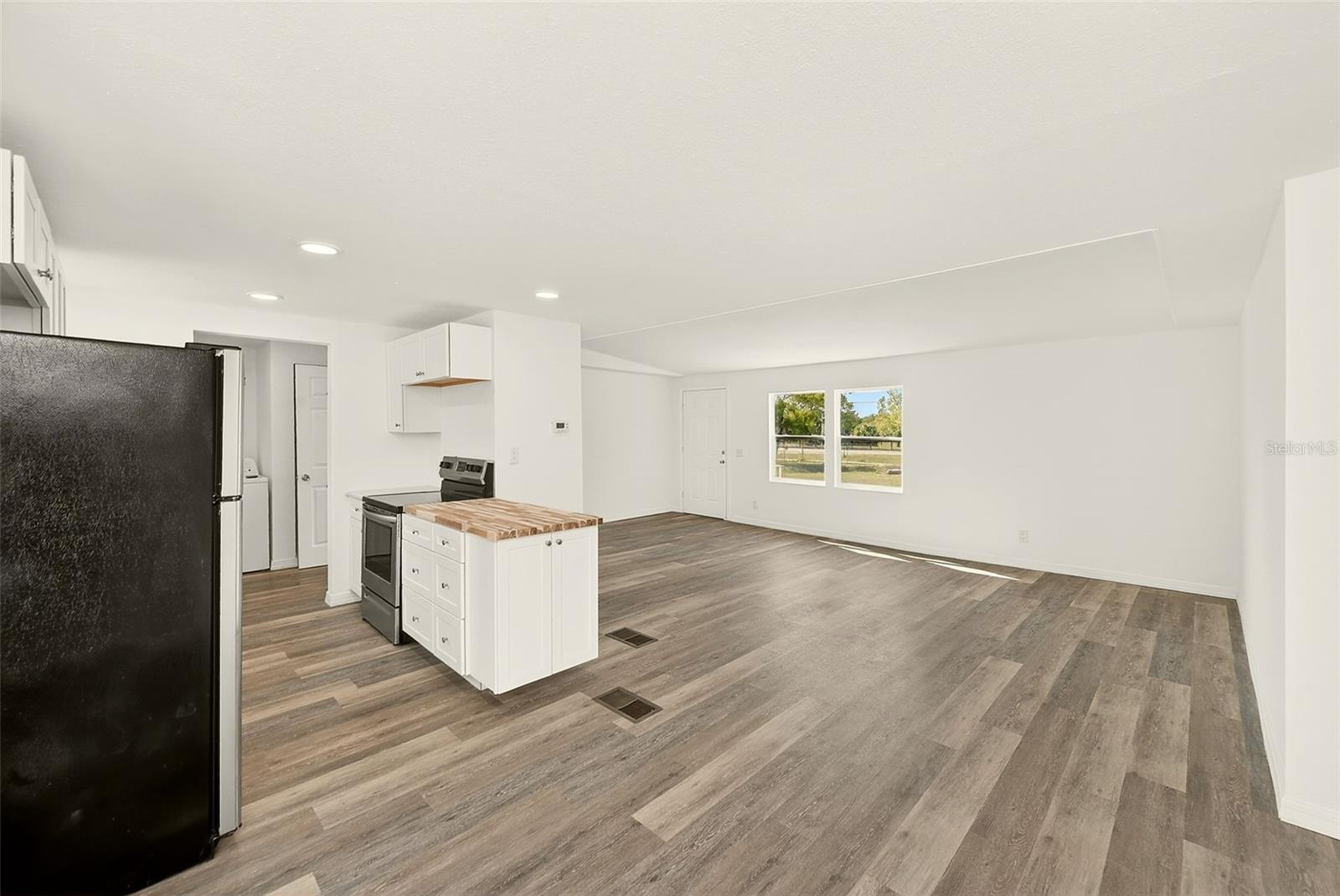 Image 3 of 38 For 10301 Hudson Avenue