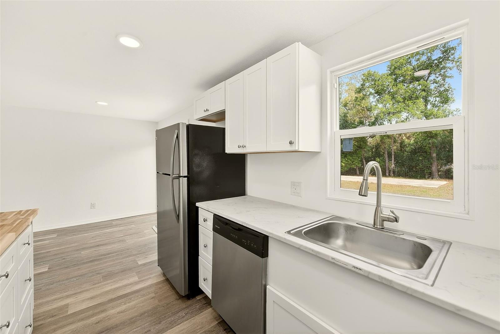 Image 4 of 38 For 10301 Hudson Avenue