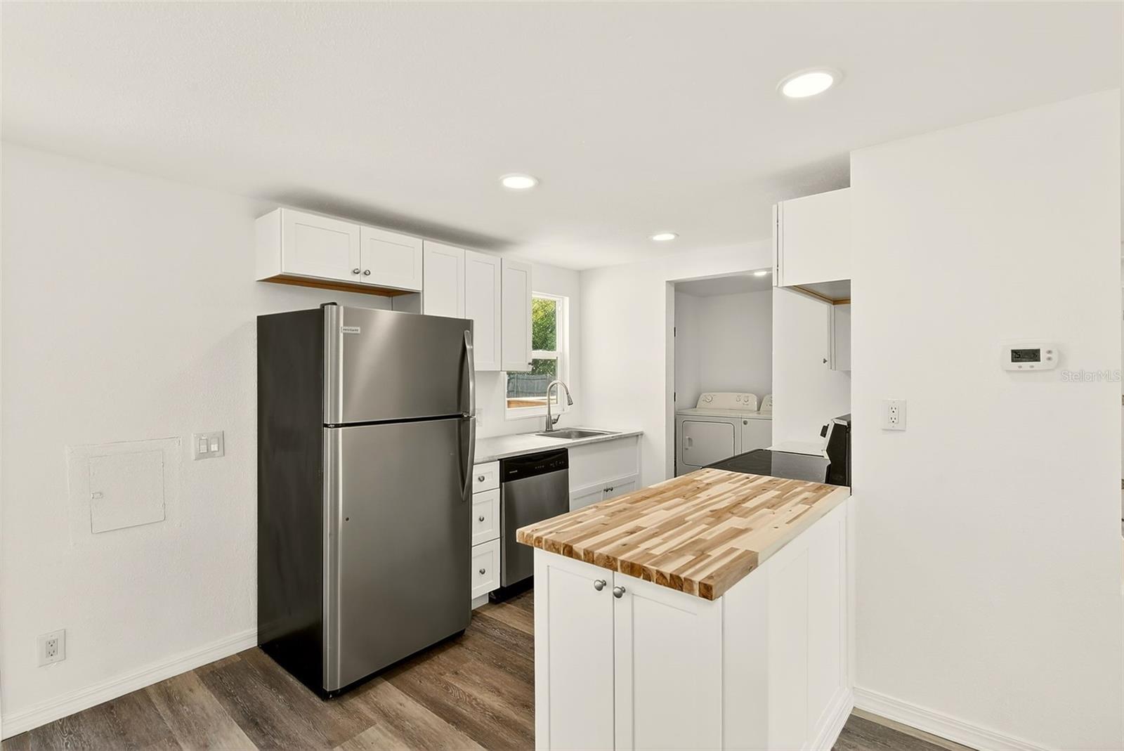 Image 5 of 38 For 10301 Hudson Avenue