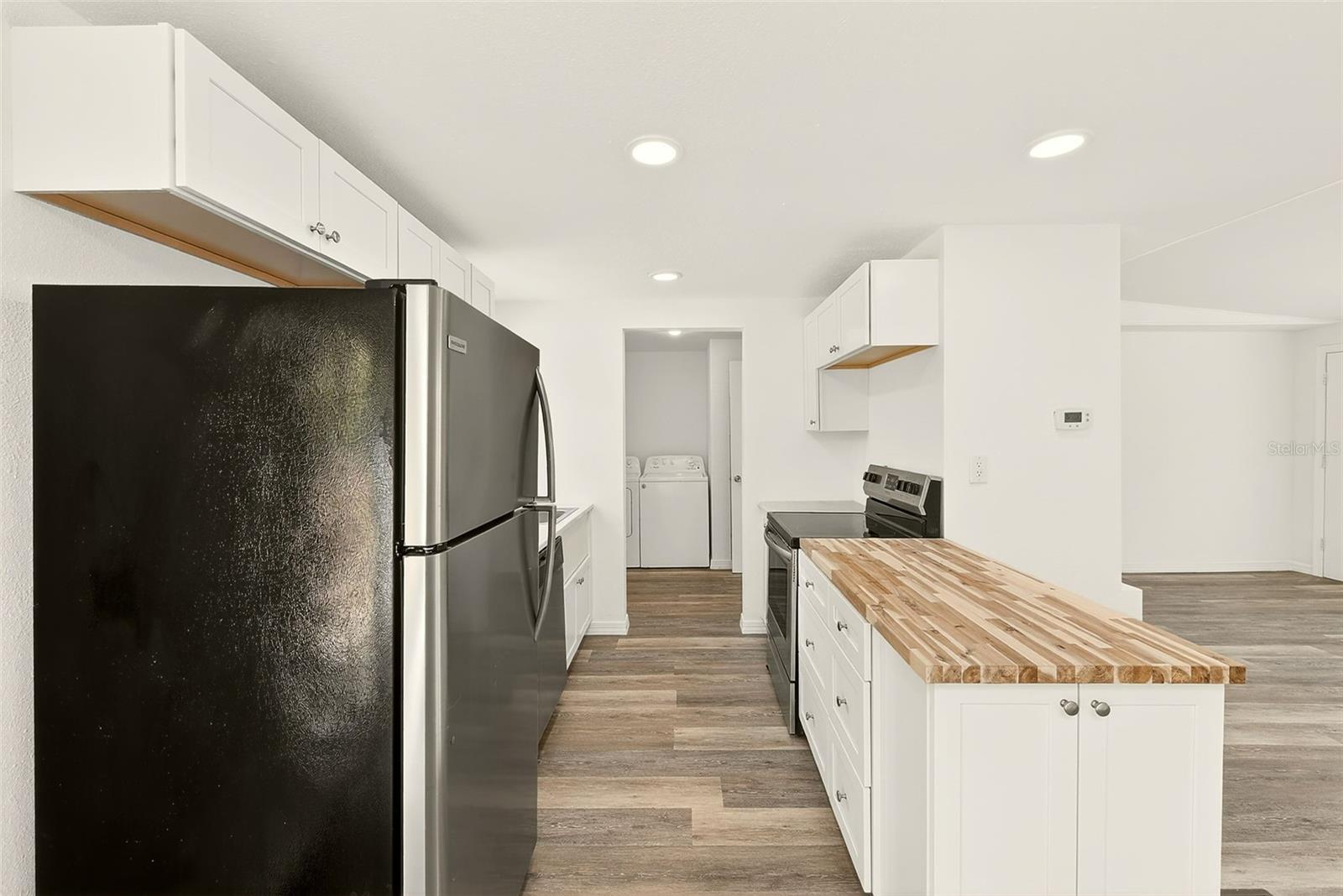 Image 6 of 38 For 10301 Hudson Avenue