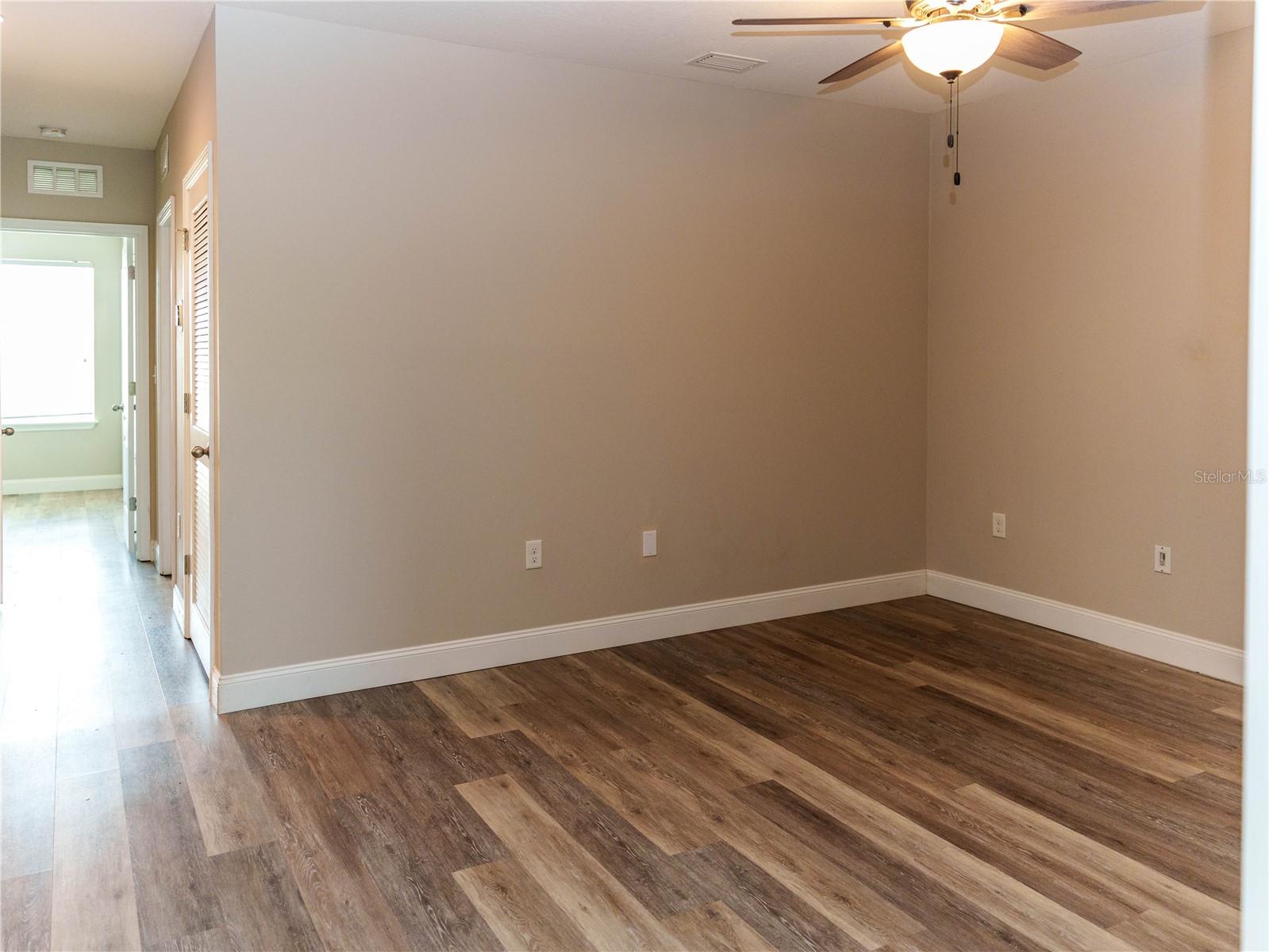 Image 21 of 56 For 623 53rd Ave N