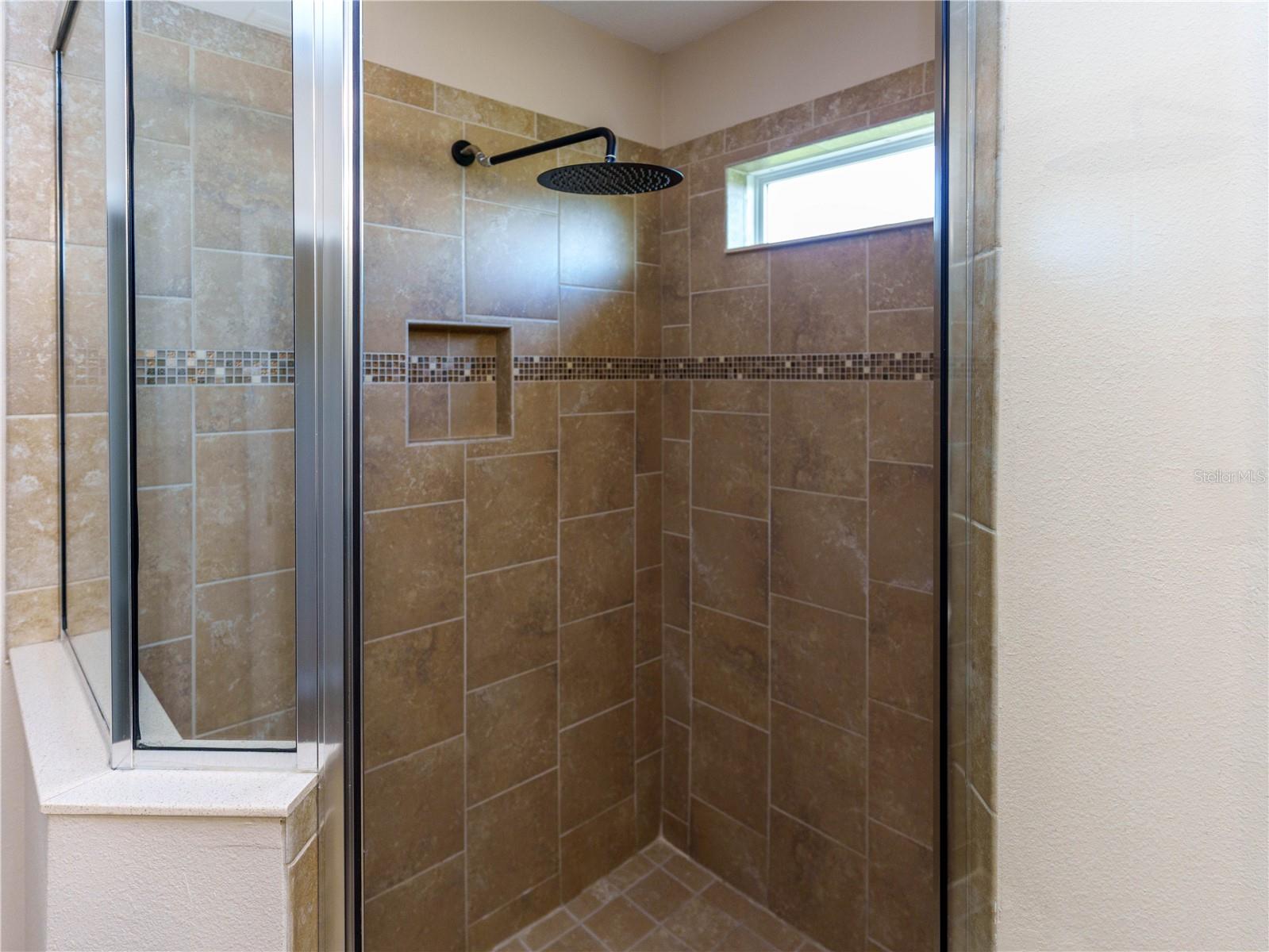 Image 27 of 56 For 623 53rd Ave N