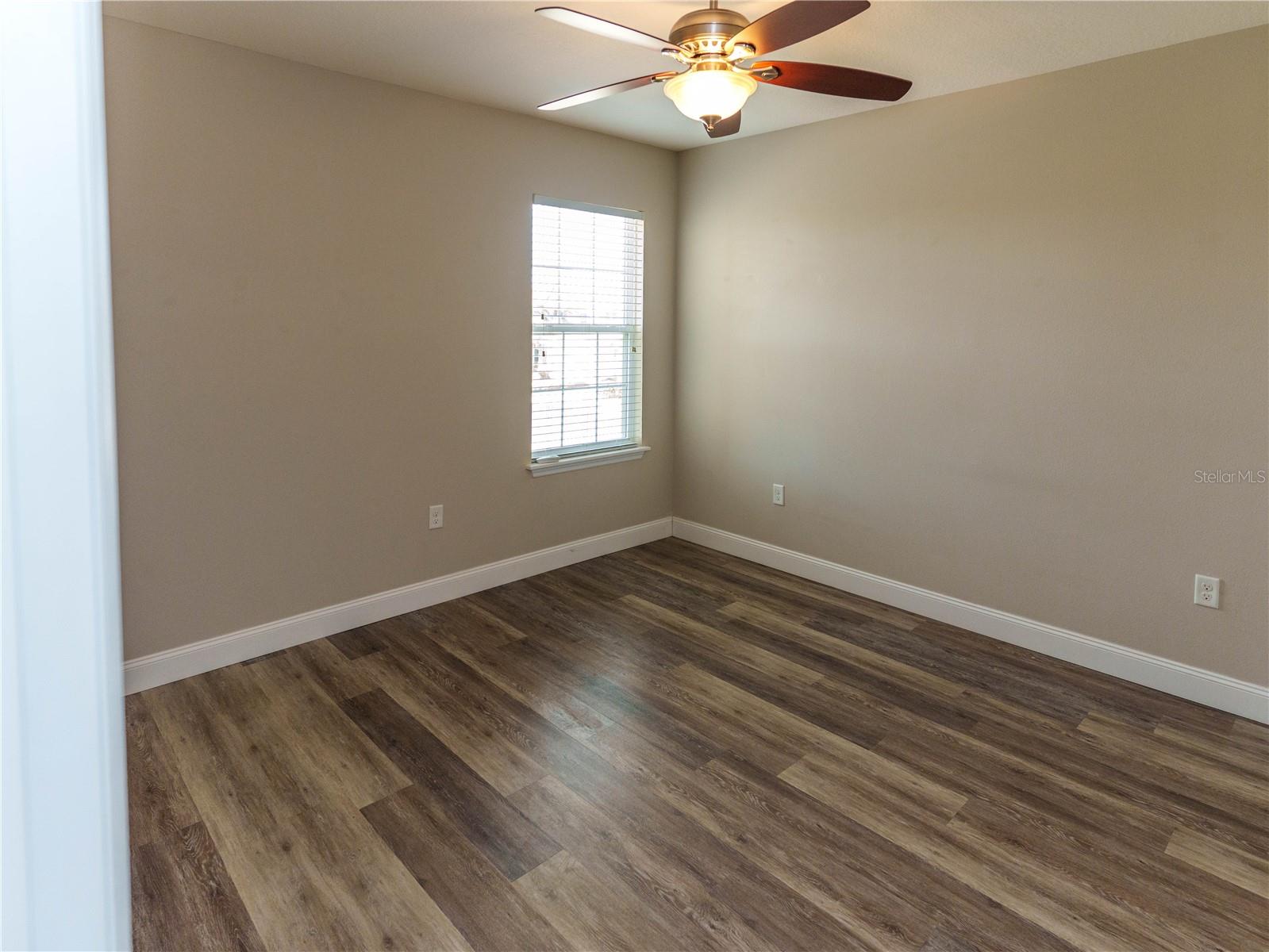 Image 32 of 56 For 623 53rd Ave N