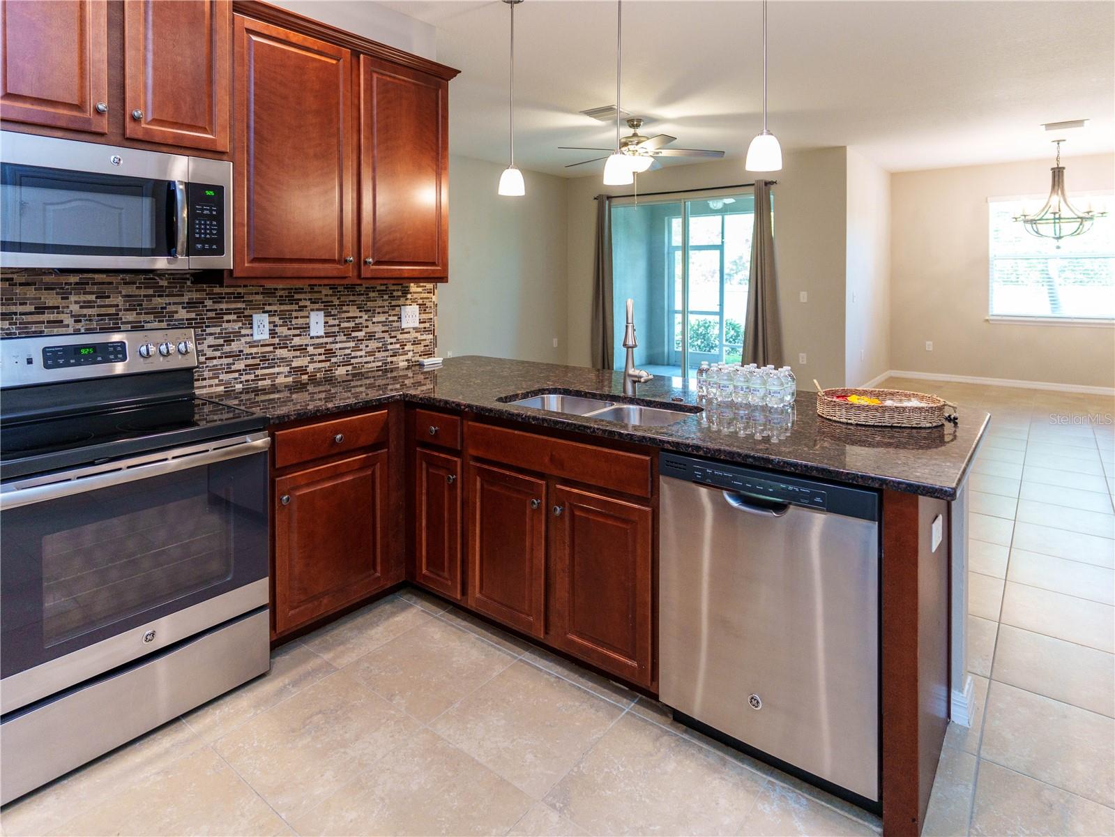 Image 6 of 56 For 623 53rd Ave N