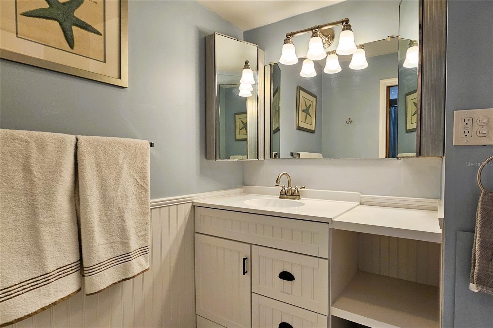 Image 13 of 22 For 4318 Tahitian Gardens Circle B