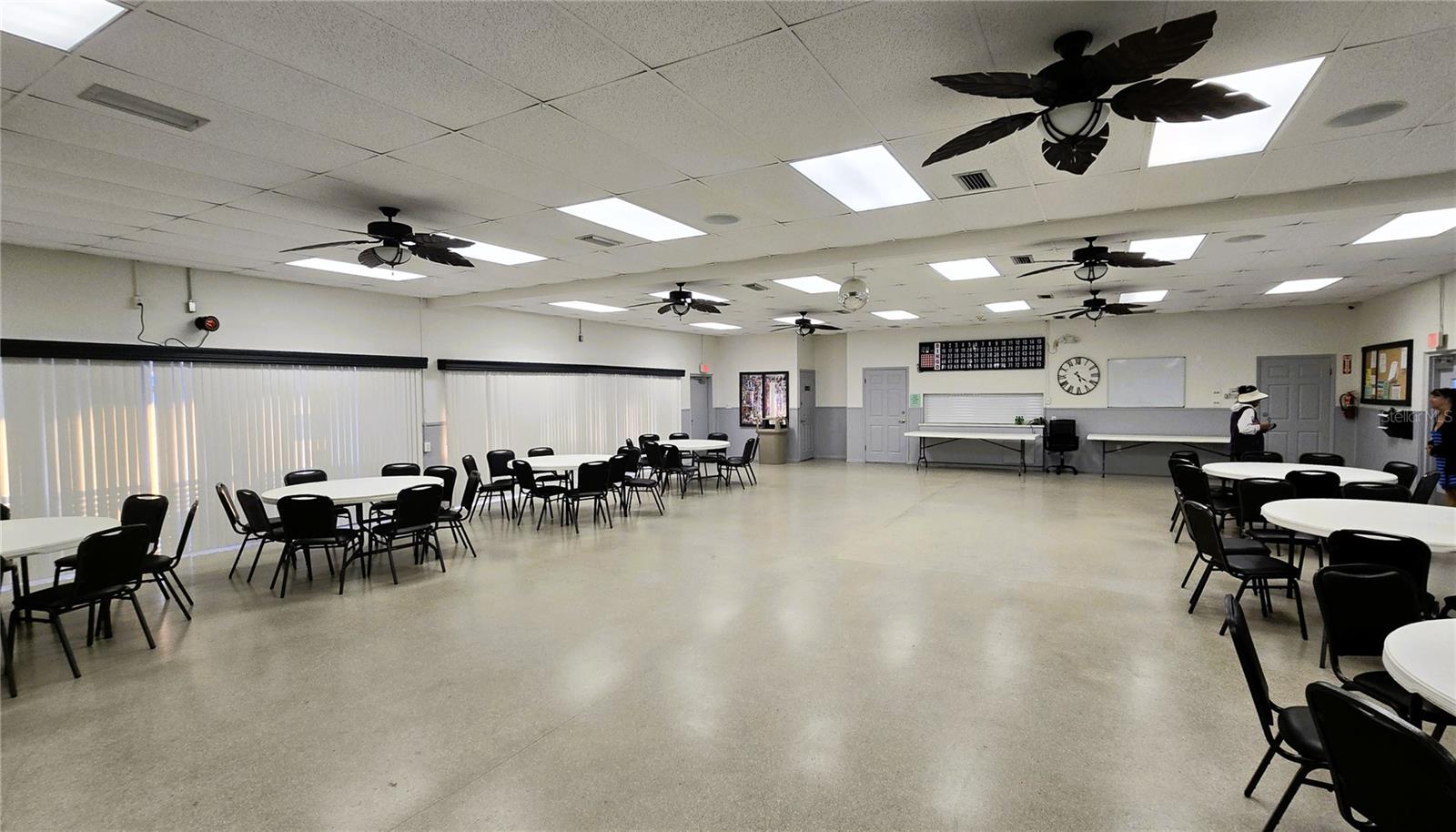 Image 19 of 22 For 4318 Tahitian Gardens Circle B