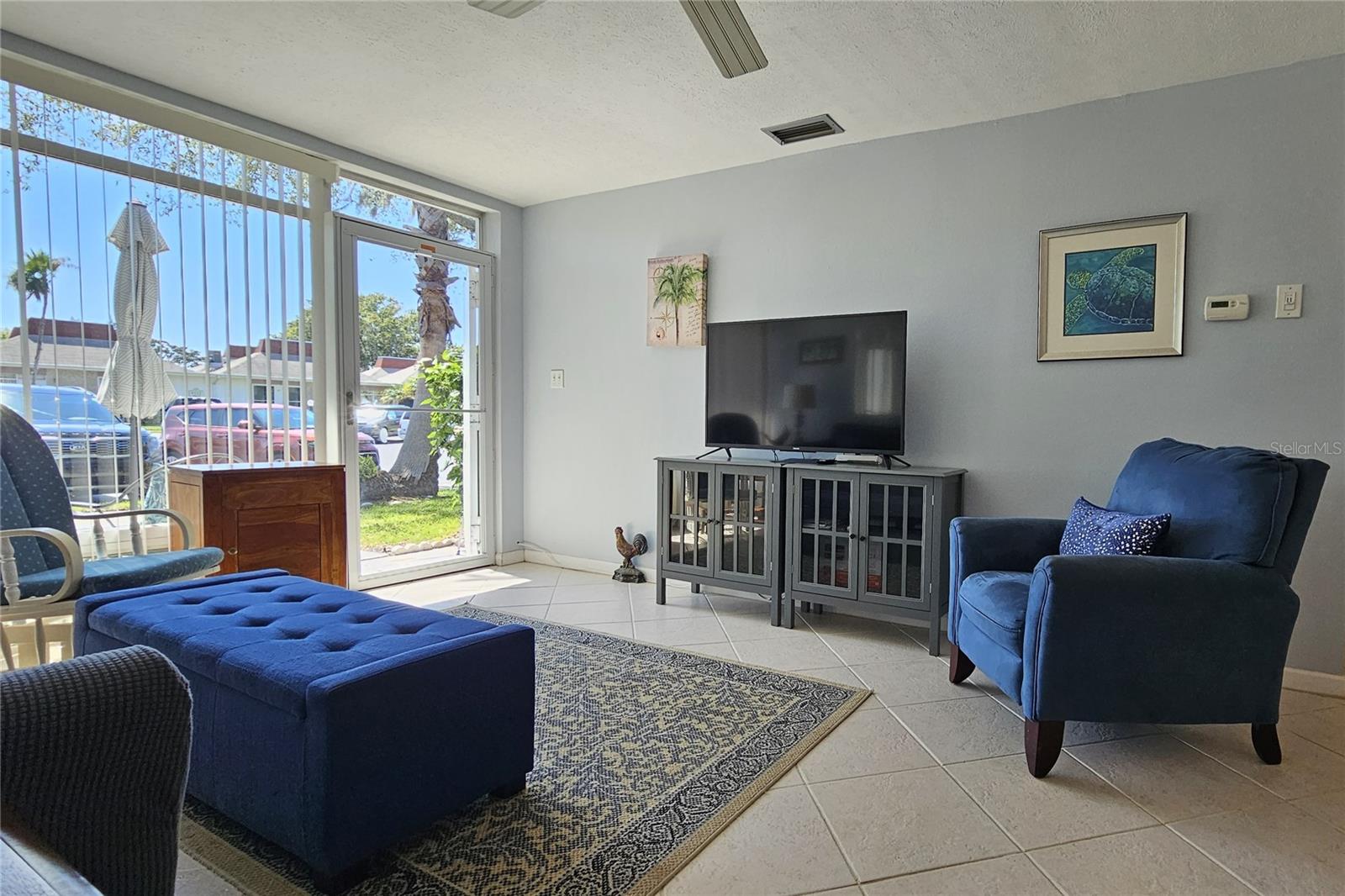 Image 4 of 22 For 4318 Tahitian Gardens Circle B