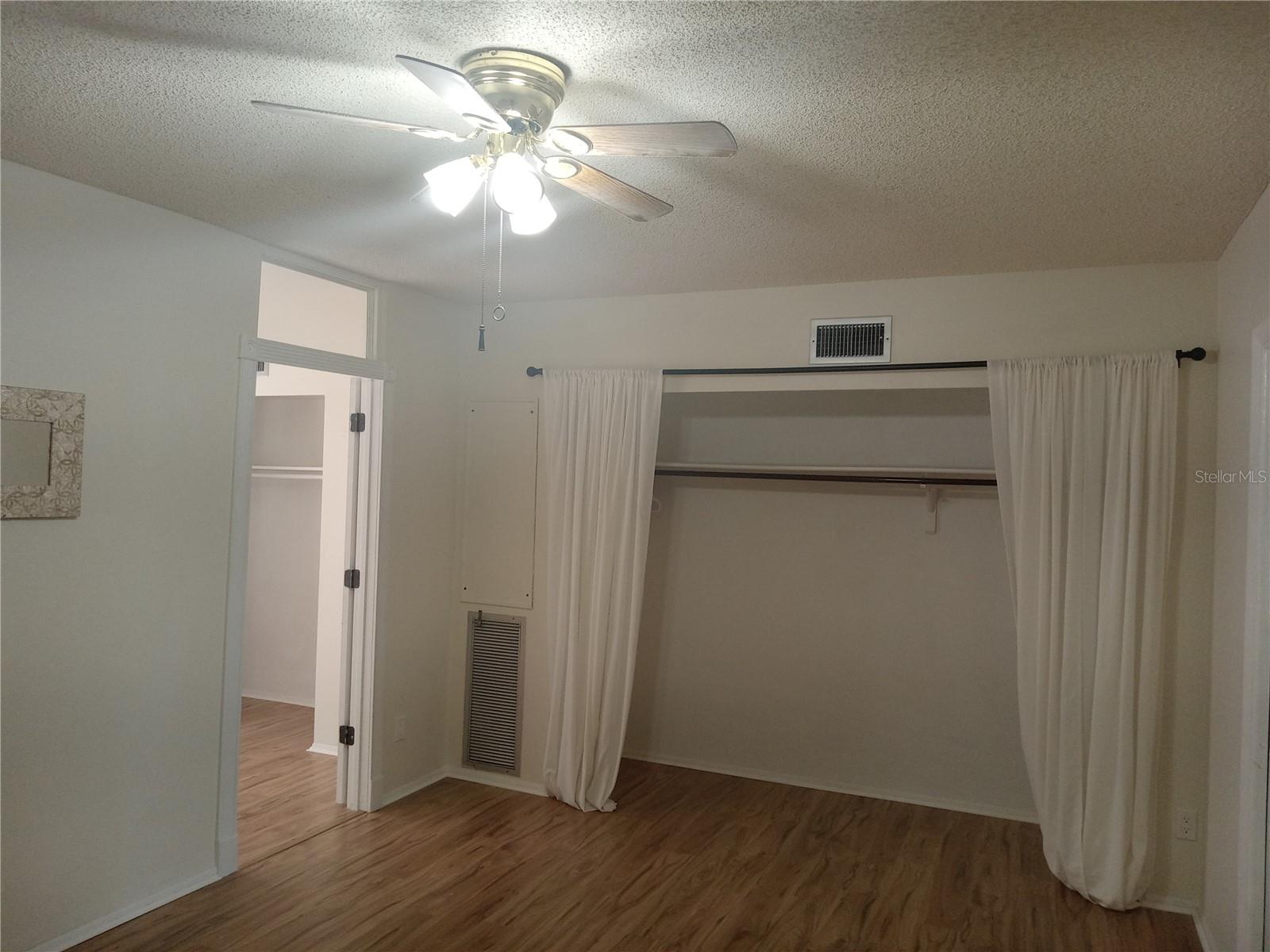 Image 24 of 48 For 2331 Finlandia Lane 53