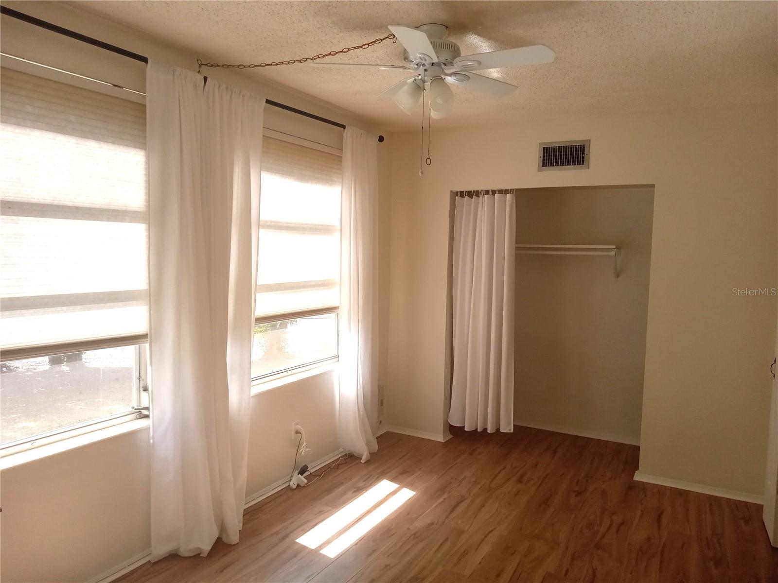 Image 28 of 48 For 2331 Finlandia Lane 53