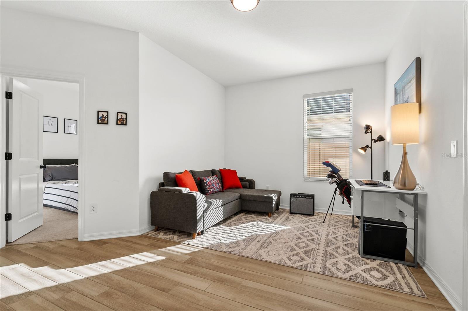 Image 15 of 42 For 13471 Newport Shores Drive