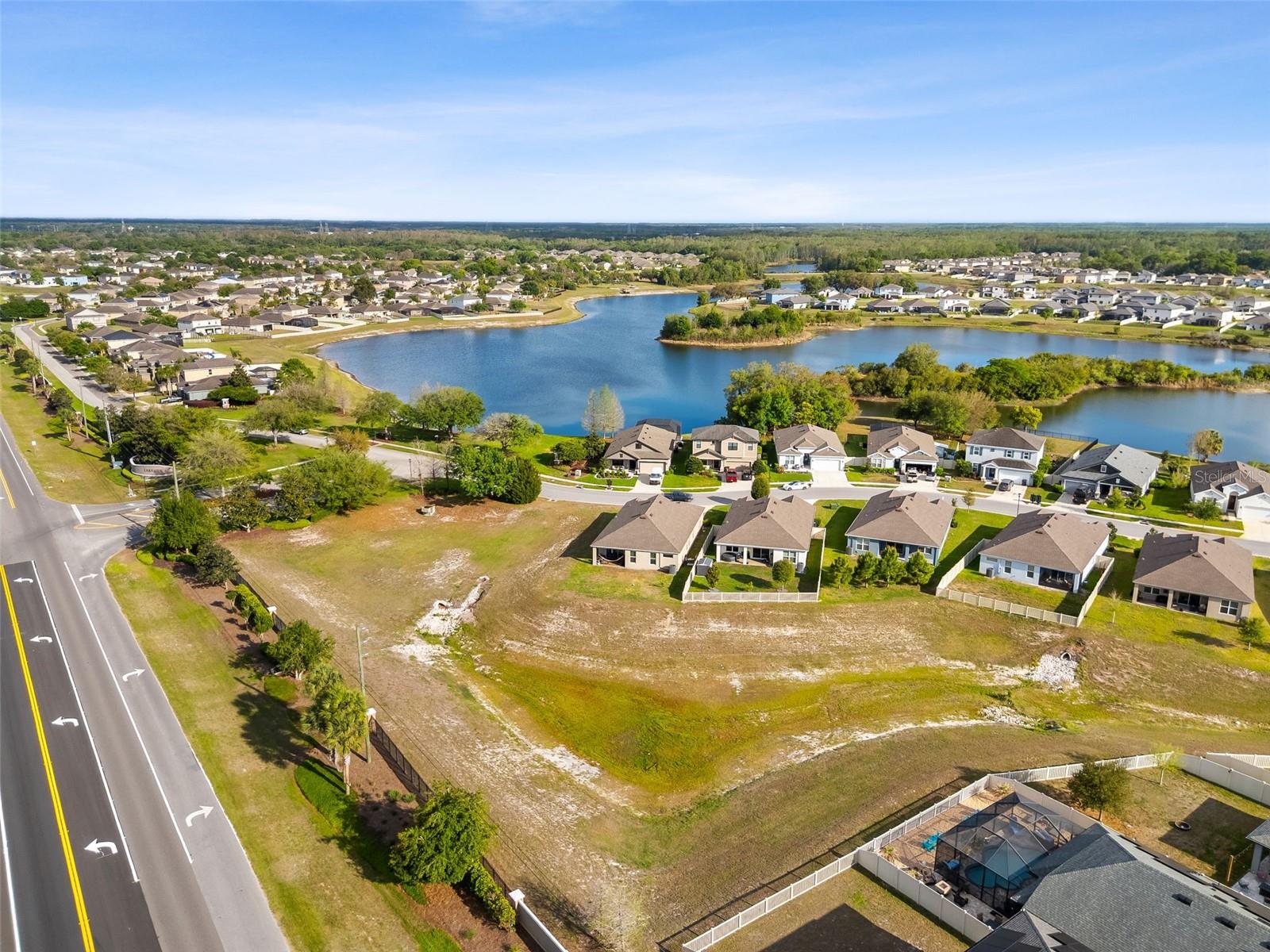 Image 29 of 42 For 13471 Newport Shores Drive