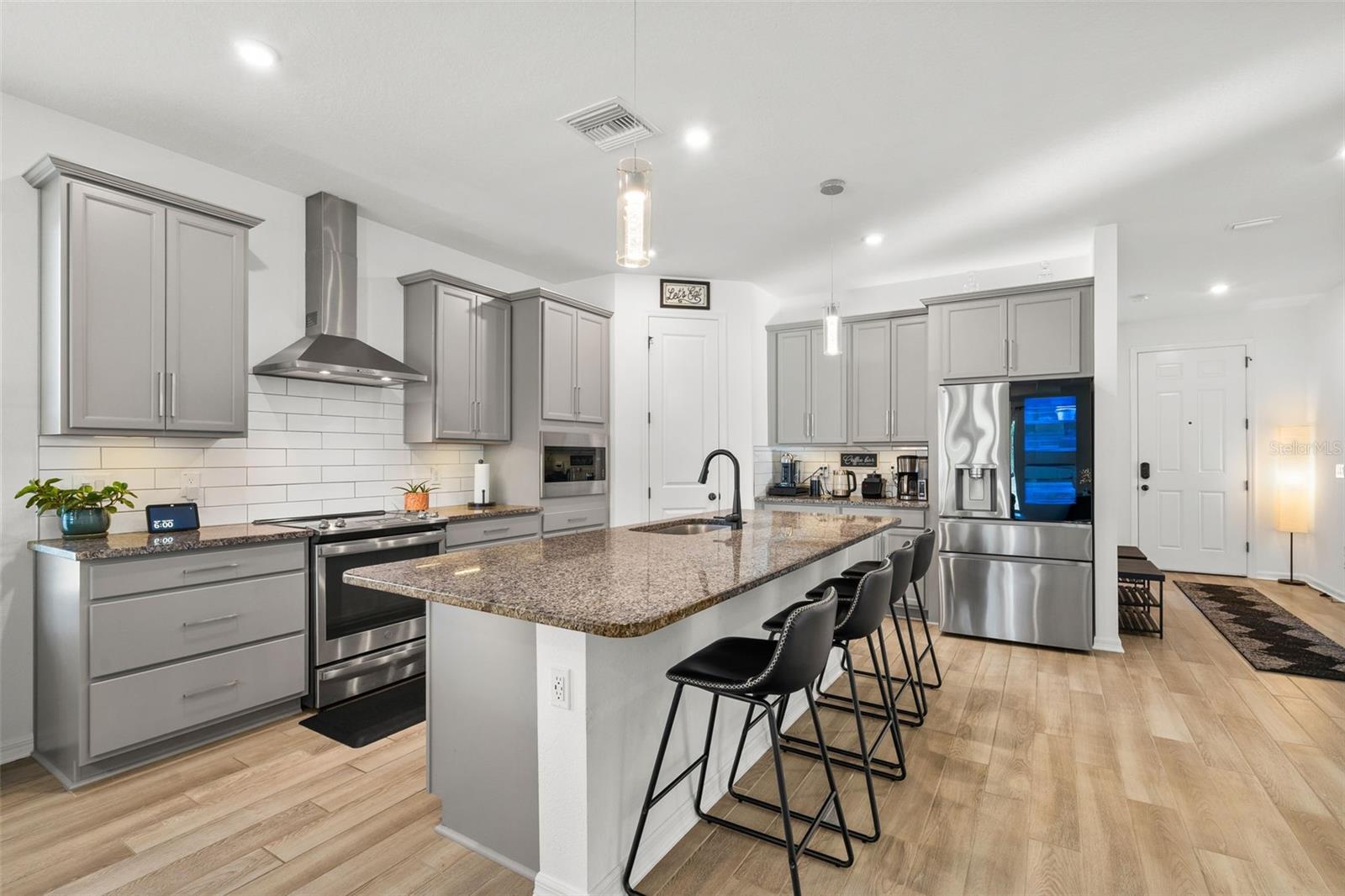 Image 5 of 42 For 13471 Newport Shores Drive