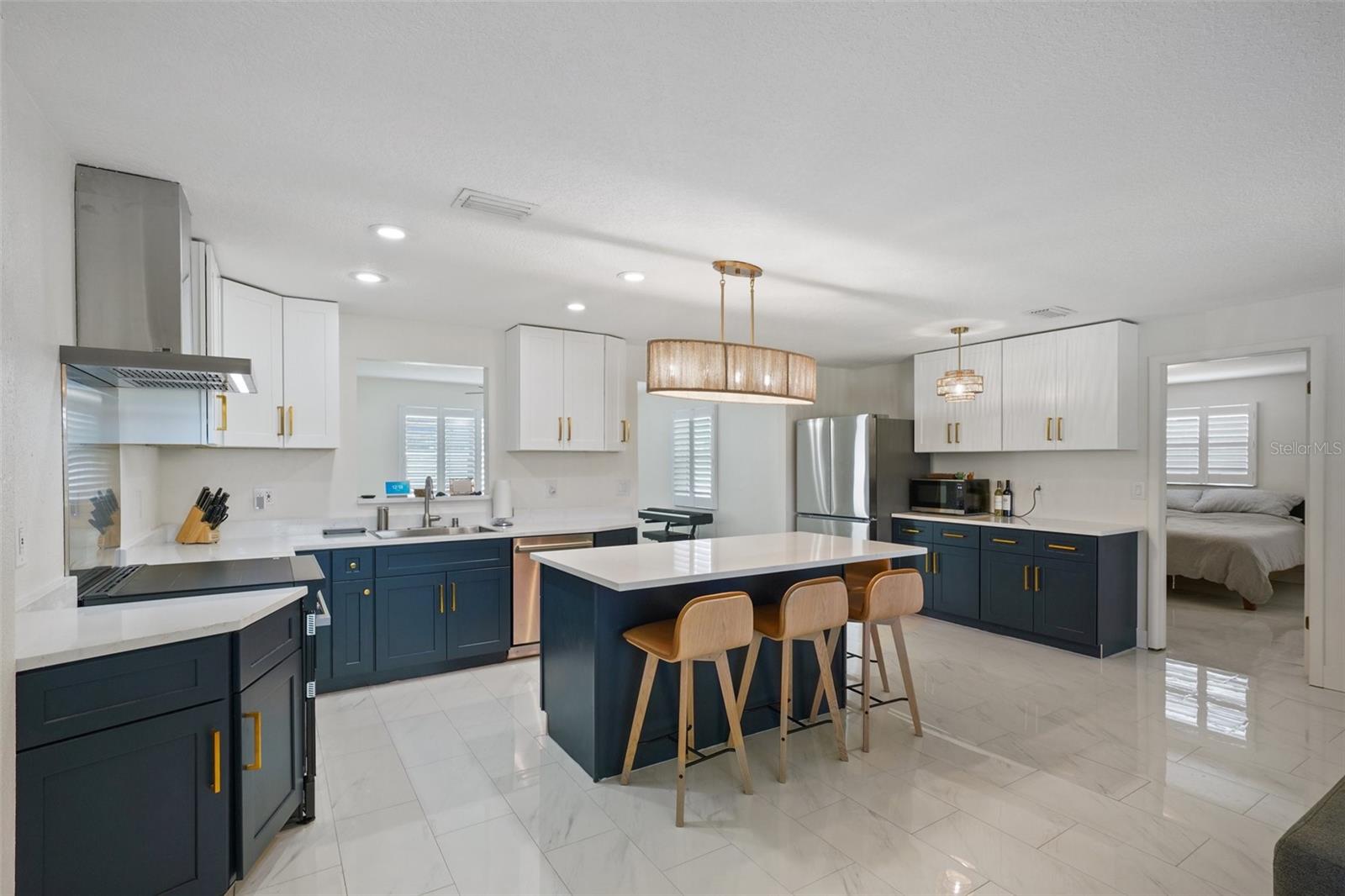 Image 10 of 40 For 13133 Dorchester Drive