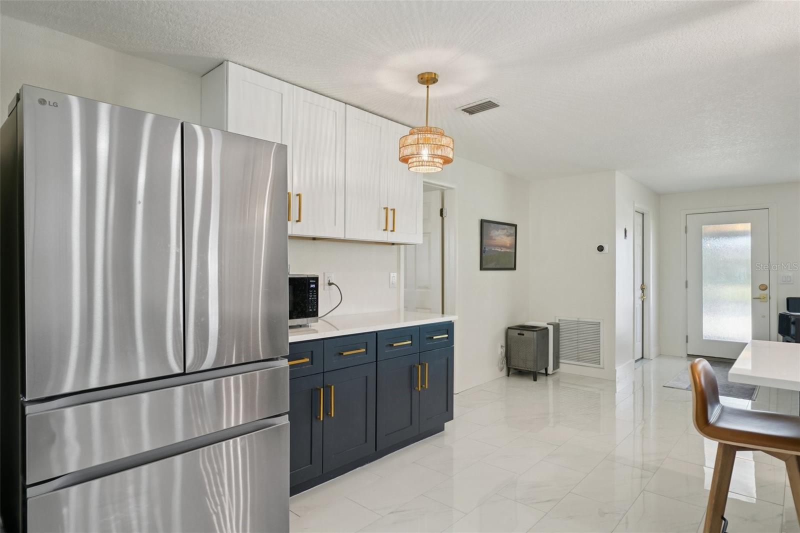 Image 14 of 40 For 13133 Dorchester Drive