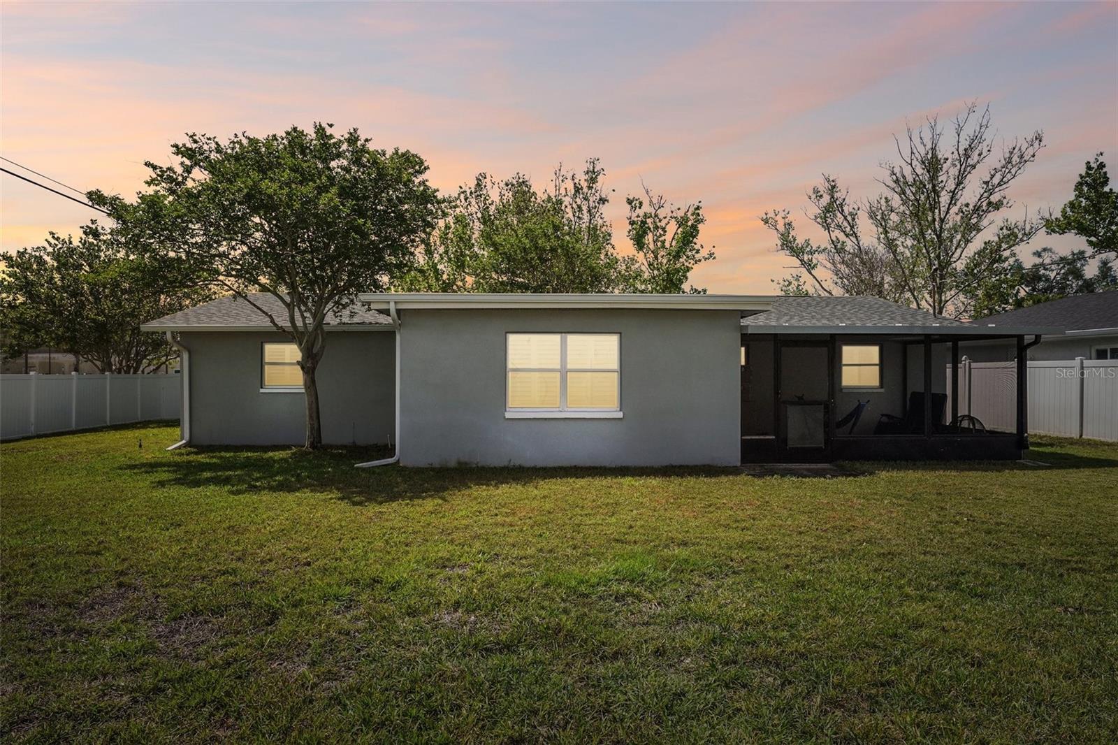 Image 37 of 40 For 13133 Dorchester Drive