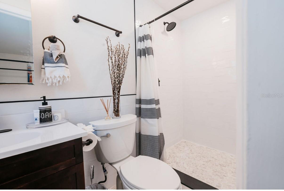 Image 10 of 13 For 3229 Fielder Street