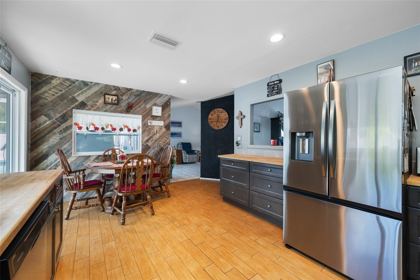 Image 13 of 55 For 2424 Osprey Avenue