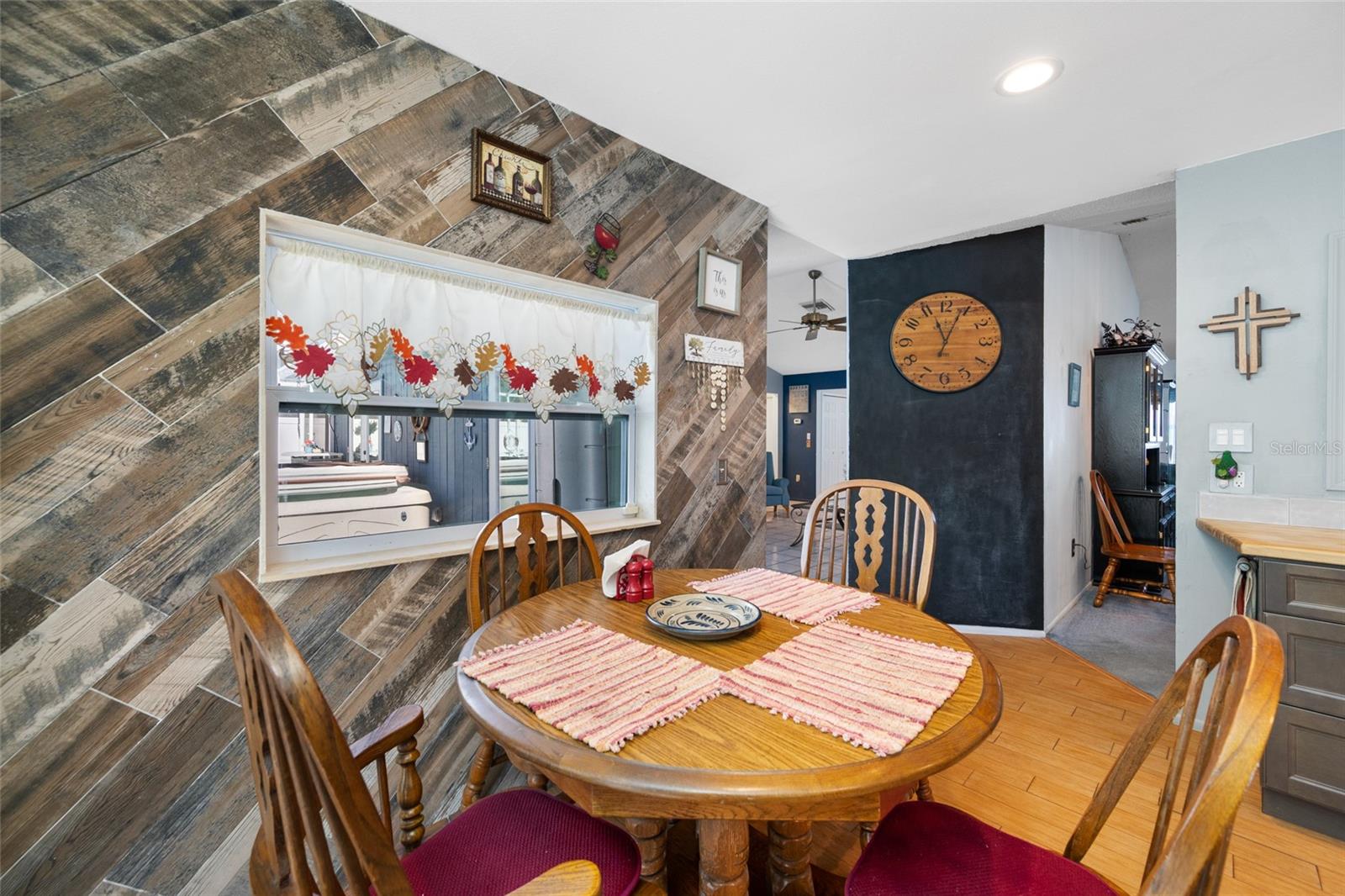 Image 15 of 55 For 2424 Osprey Avenue