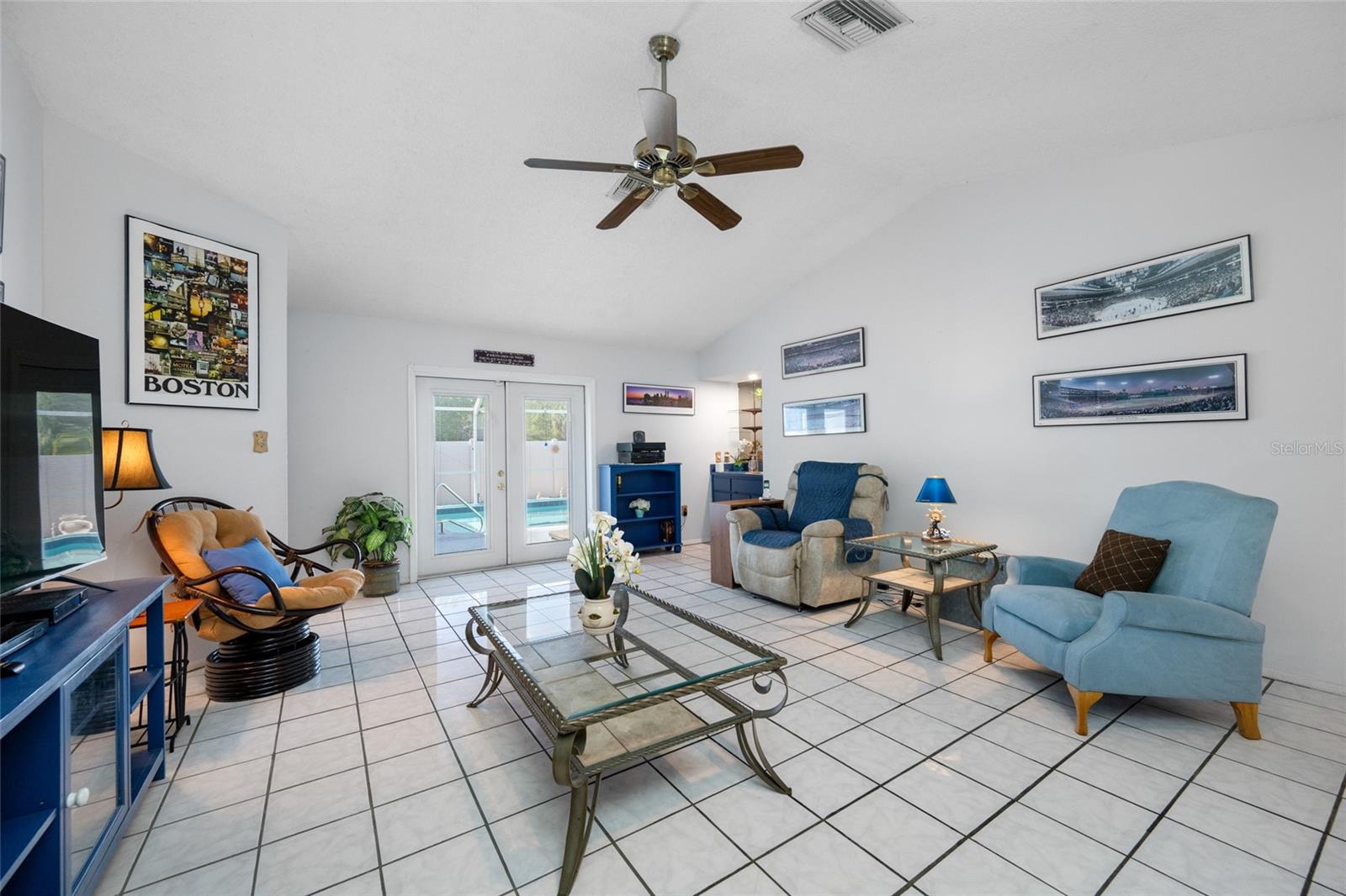 Image 18 of 55 For 2424 Osprey Avenue