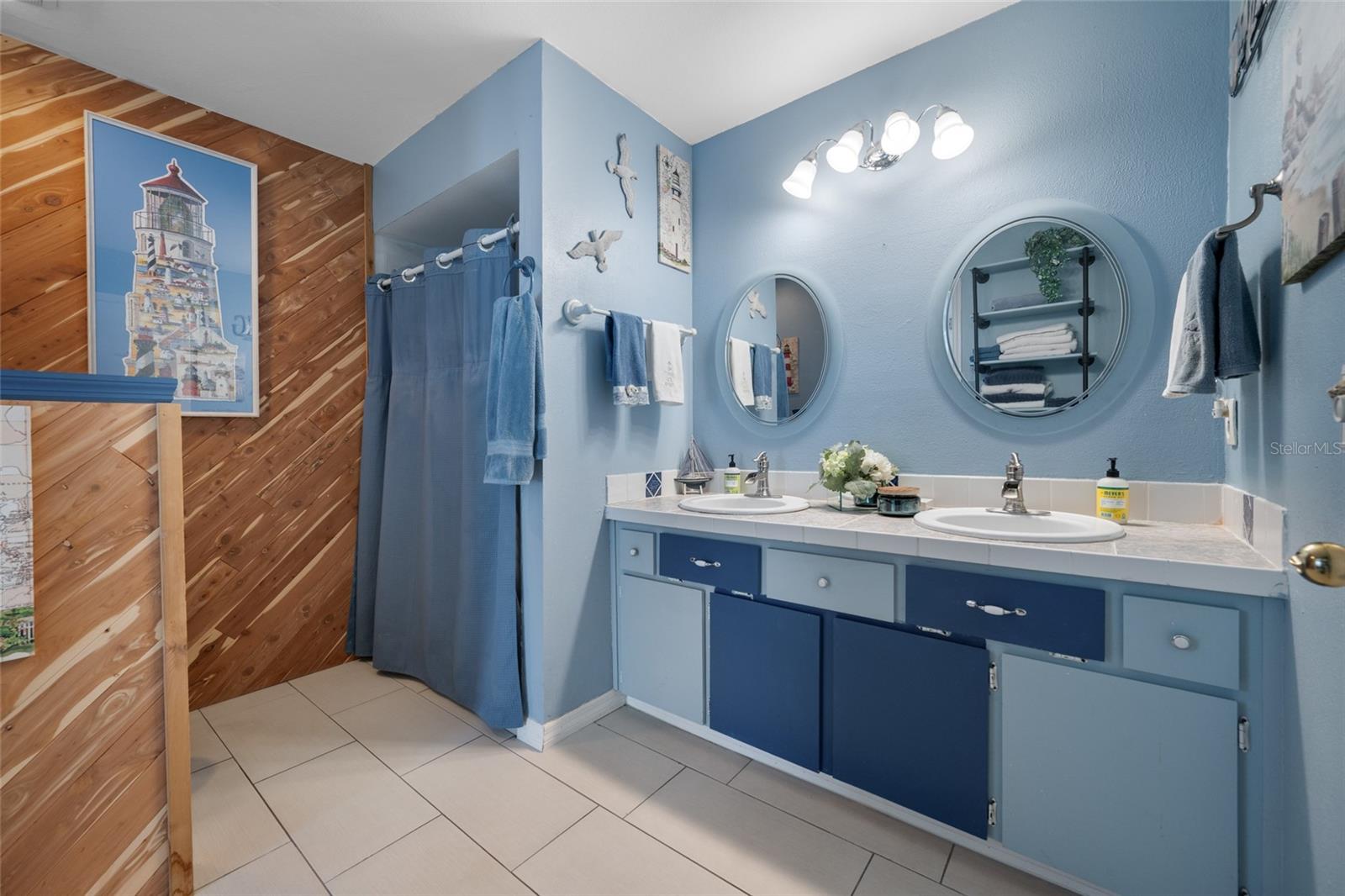 Image 28 of 55 For 2424 Osprey Avenue