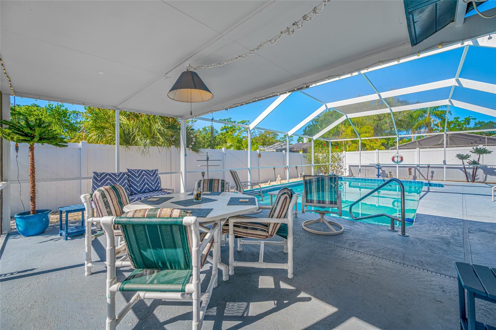 Image 39 of 55 For 2424 Osprey Avenue