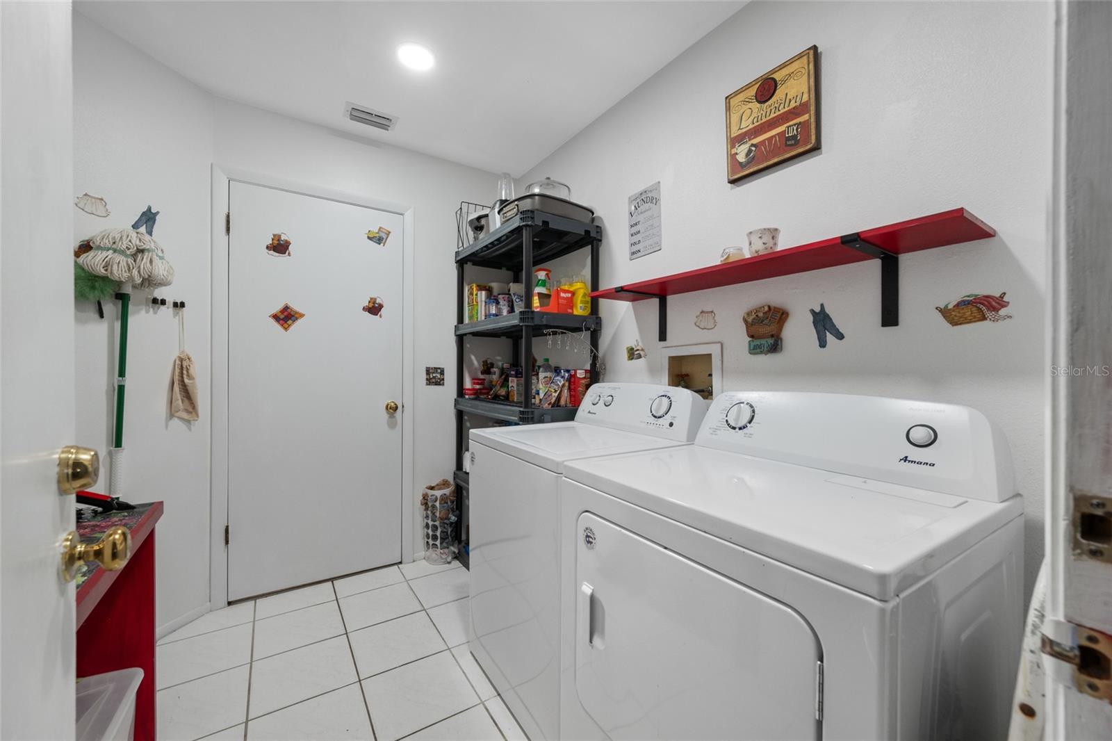 Image 43 of 55 For 2424 Osprey Avenue