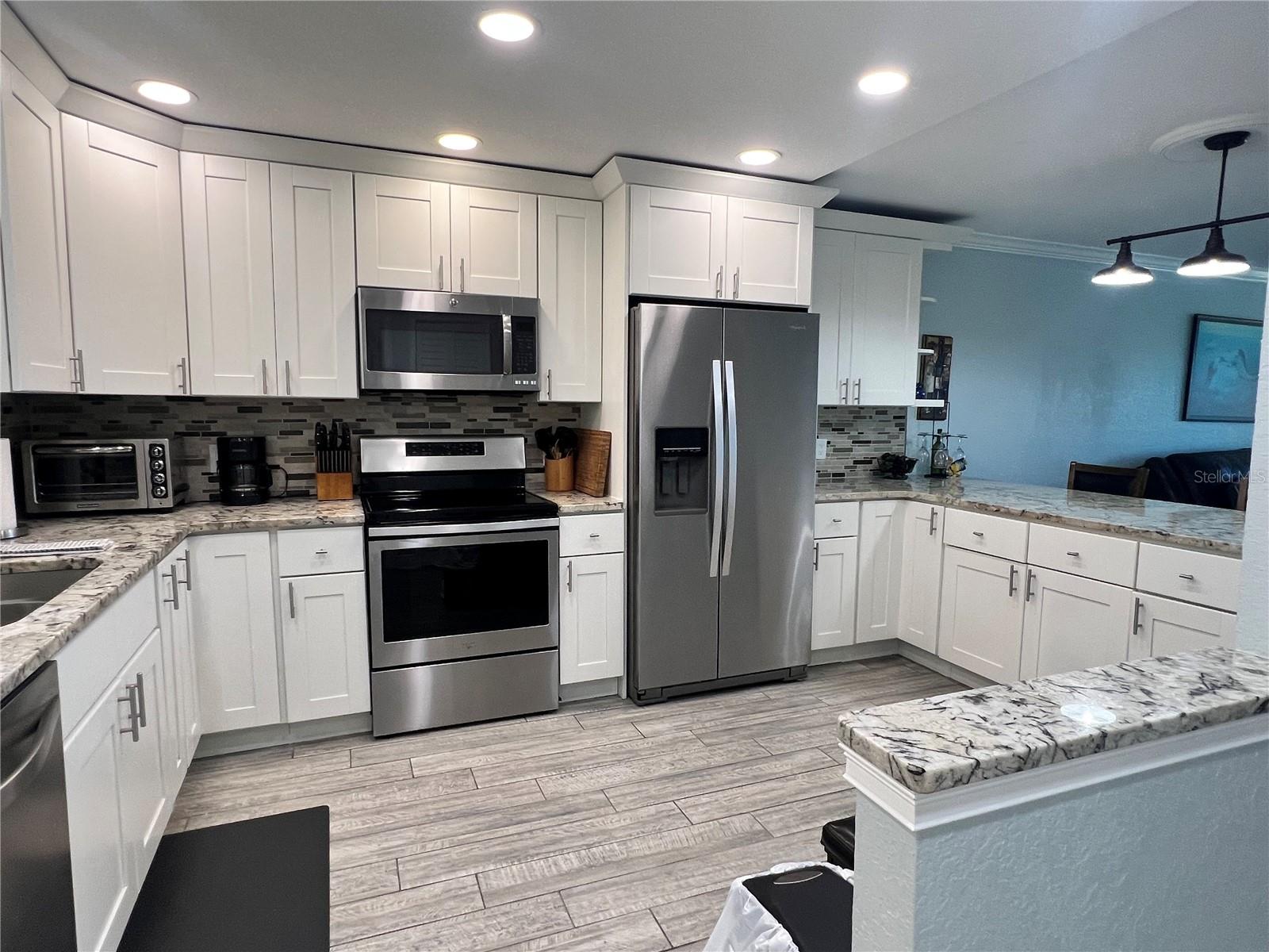 Image 10 of 31 For 1230 Gulf Boulevard 304