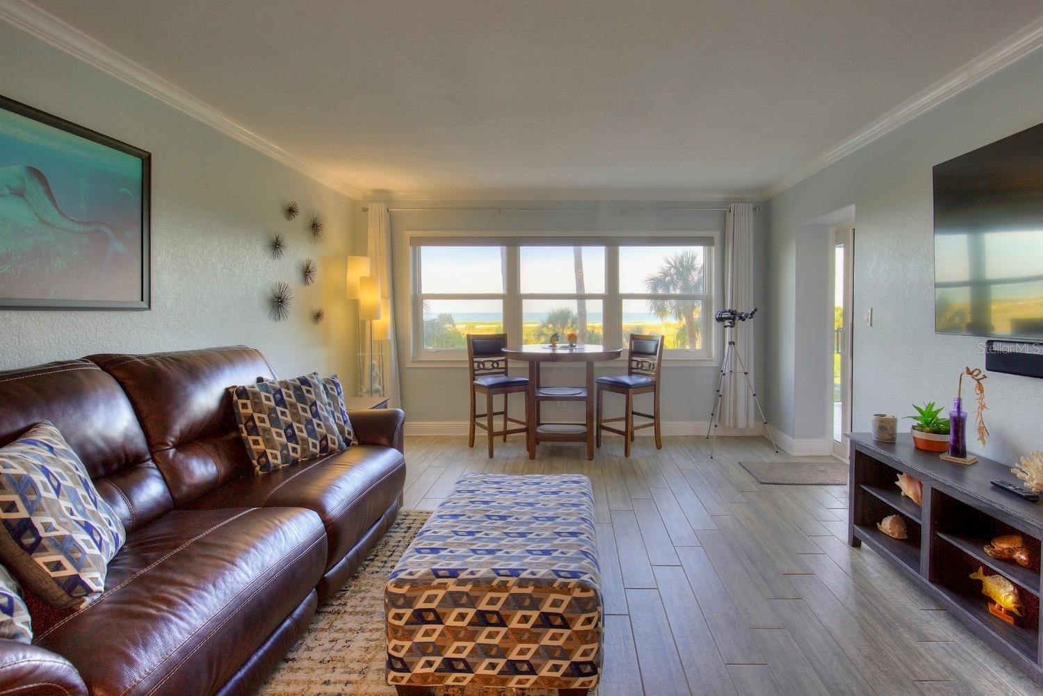 Image 4 of 31 For 1230 Gulf Boulevard 304