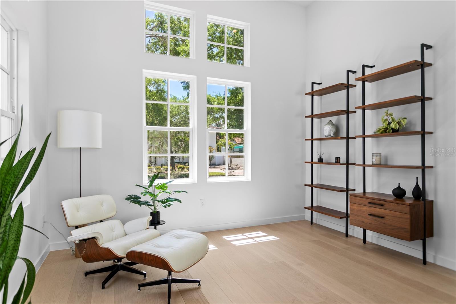 Image 26 of 78 For 325 22nd Avenue Ne