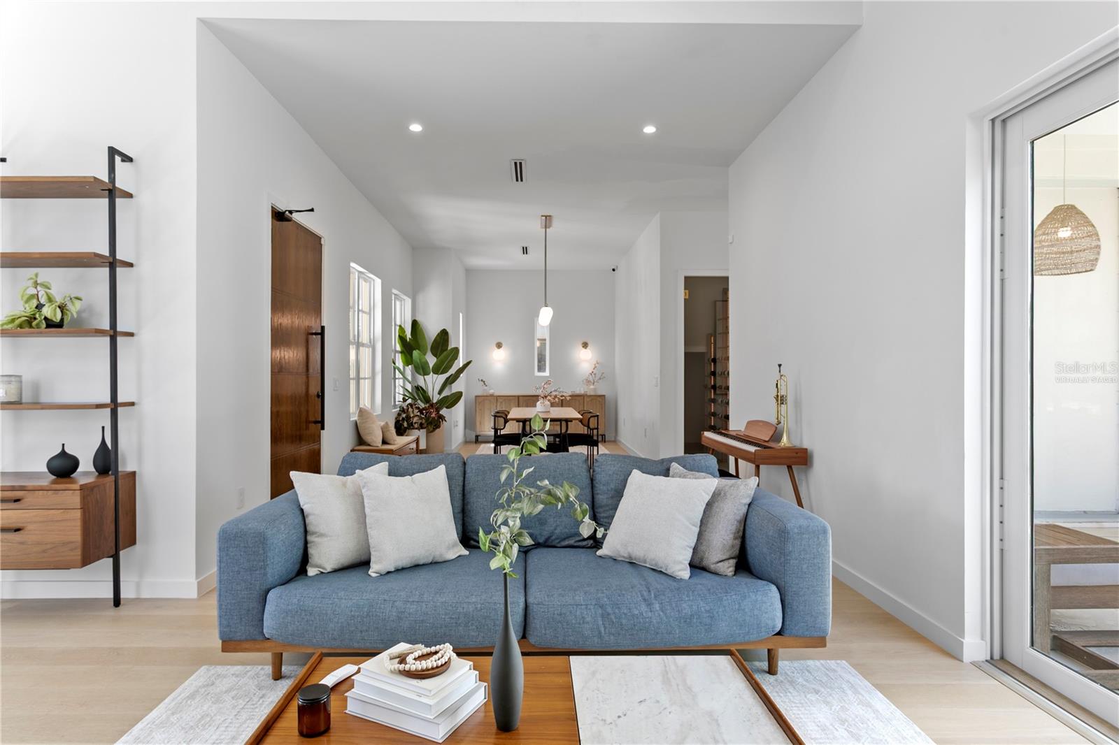 Image 27 of 78 For 325 22nd Avenue Ne