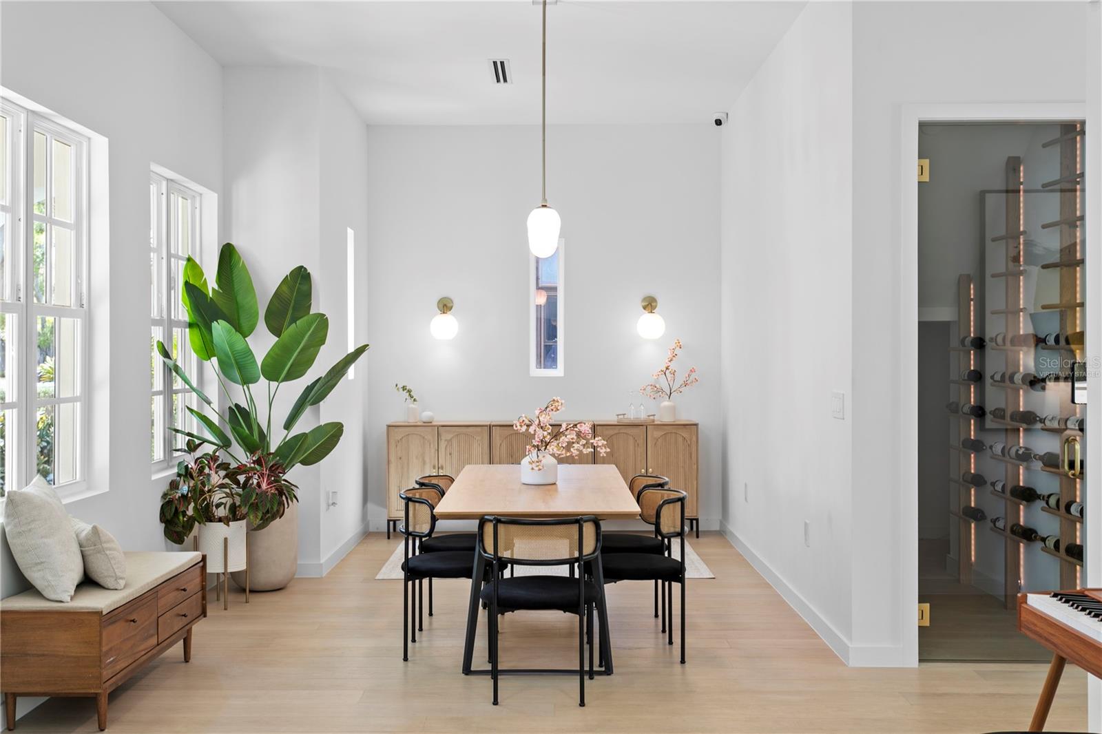 Image 28 of 78 For 325 22nd Avenue Ne