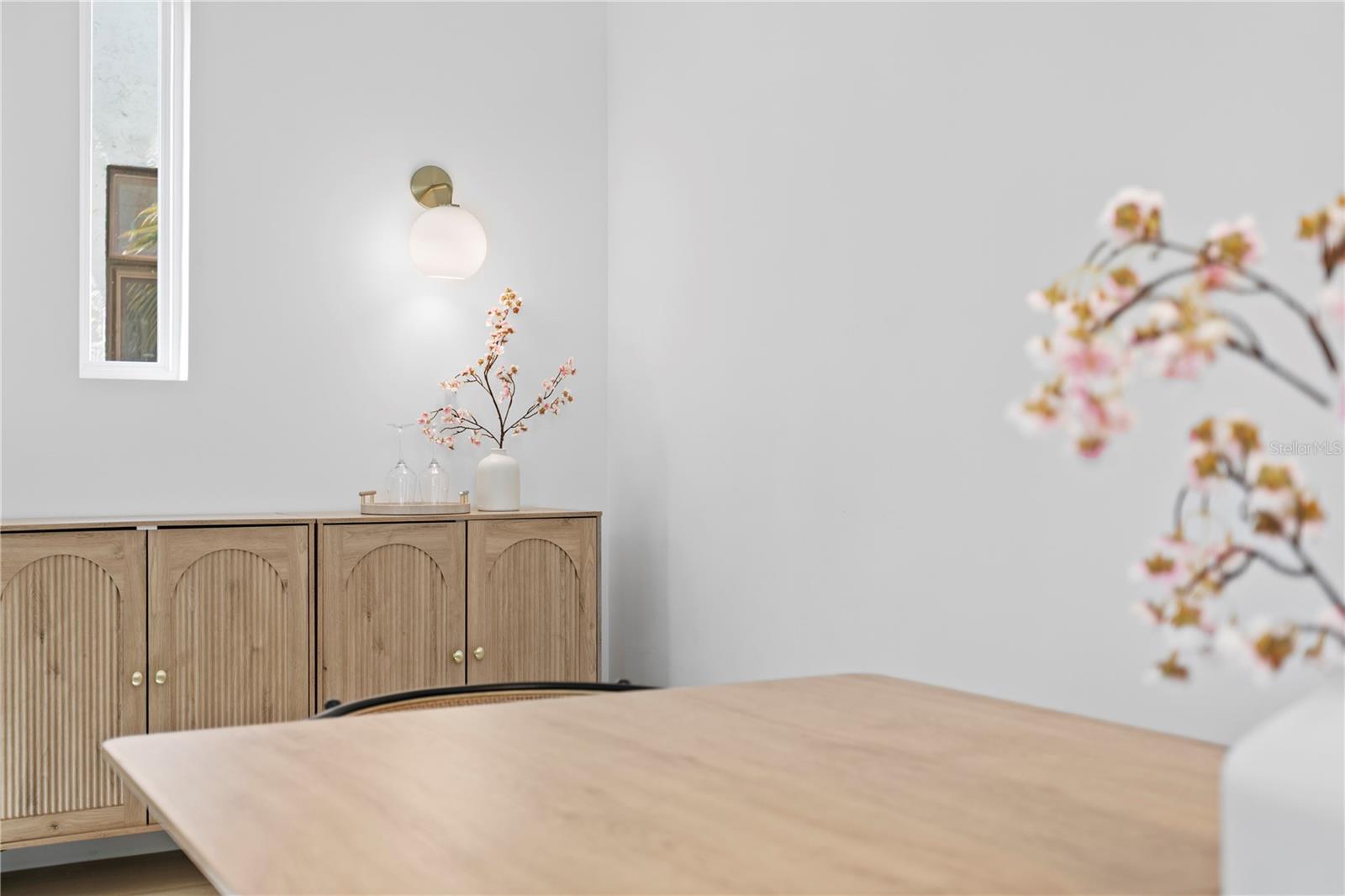 Image 29 of 78 For 325 22nd Avenue Ne