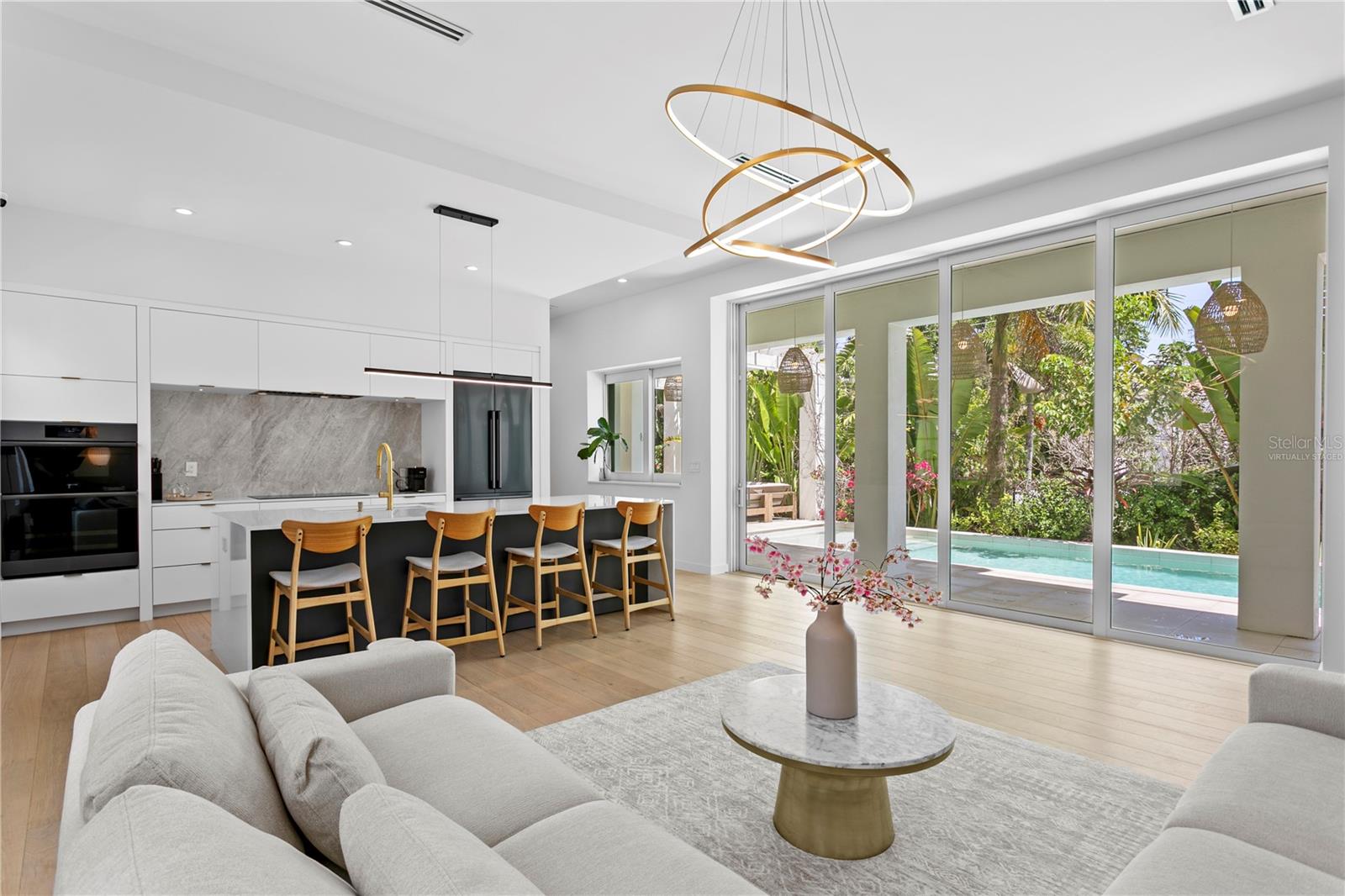 Image 36 of 78 For 325 22nd Avenue Ne