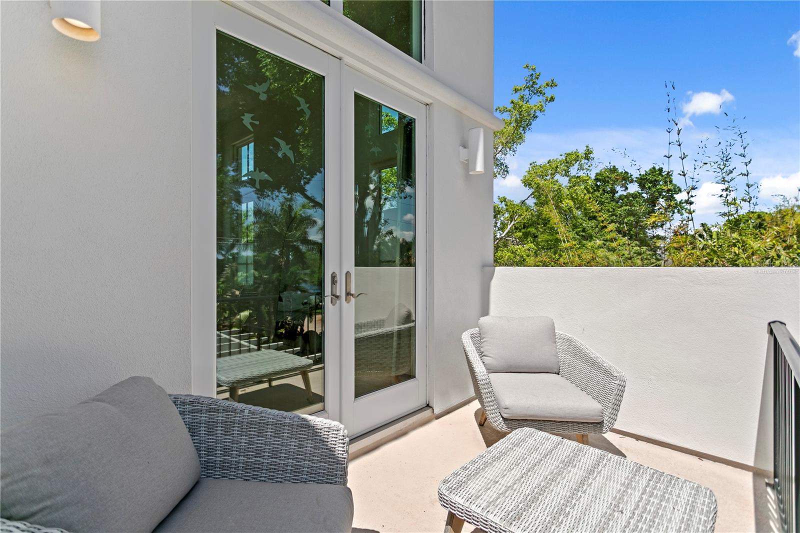 Image 43 of 78 For 325 22nd Avenue Ne