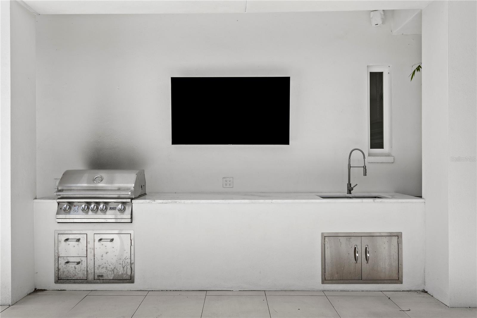 Image 56 of 78 For 325 22nd Avenue Ne