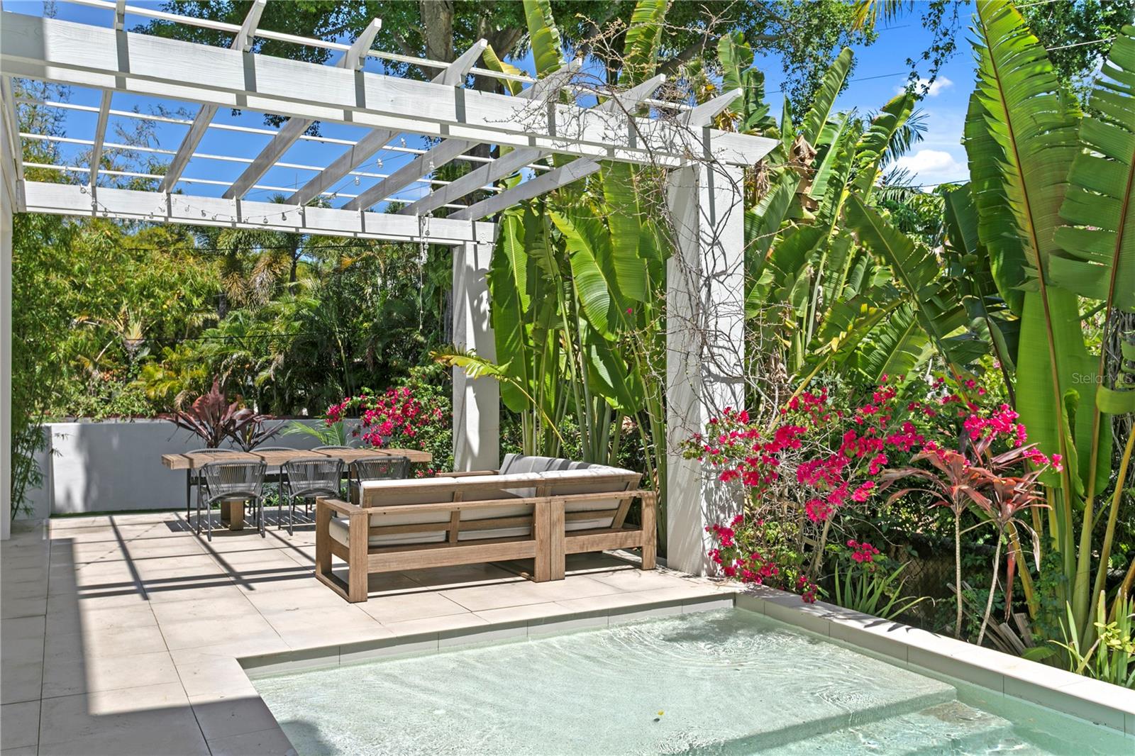 Image 58 of 78 For 325 22nd Avenue Ne