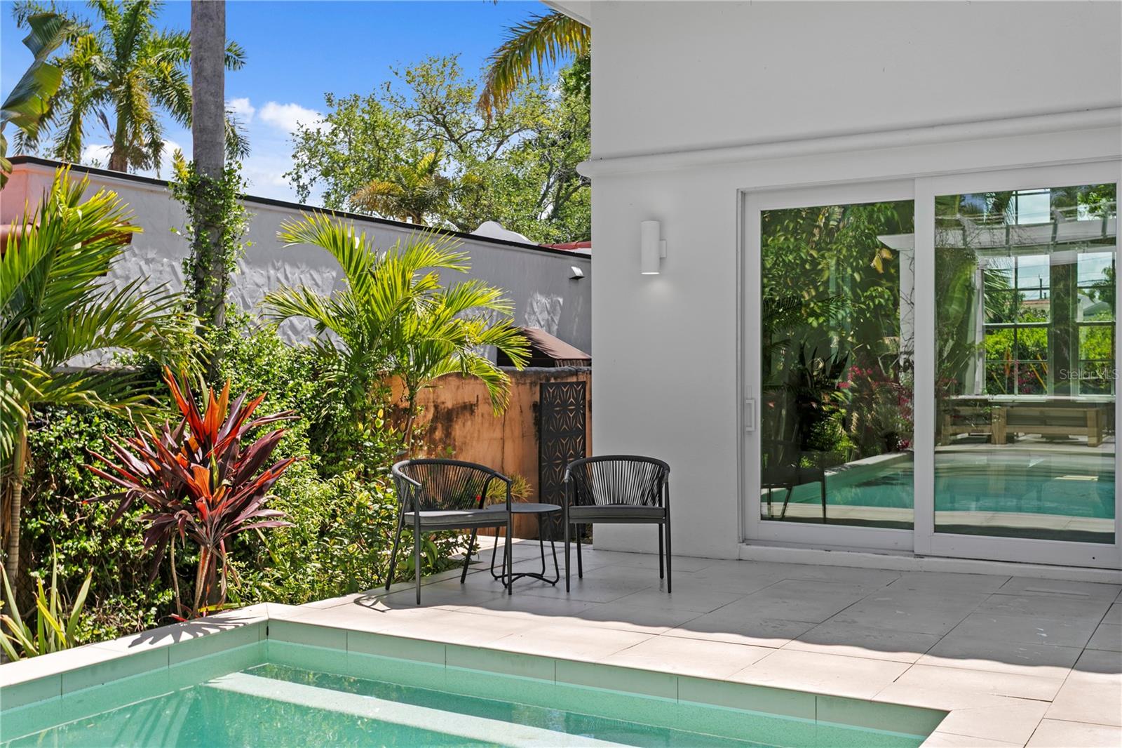 Image 59 of 78 For 325 22nd Avenue Ne