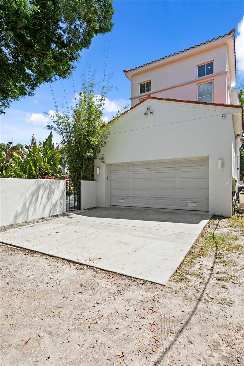 Image 65 of 78 For 325 22nd Avenue Ne