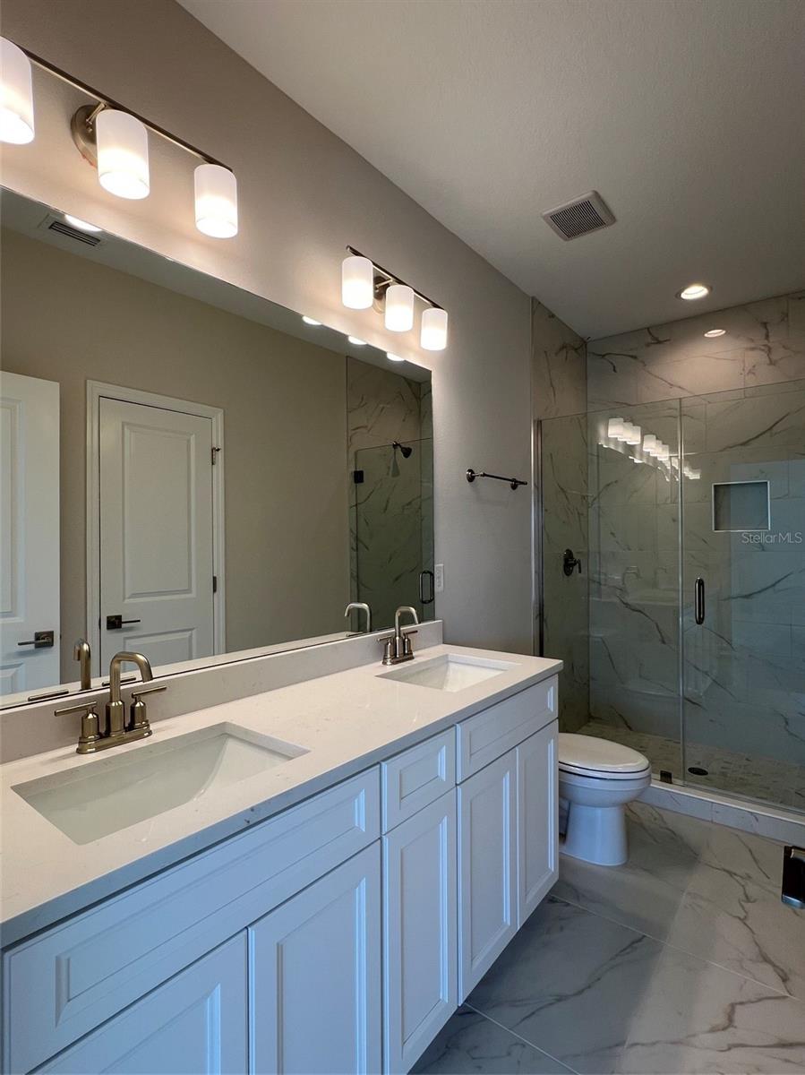 Image 10 of 15 For 7789 93rd Street N