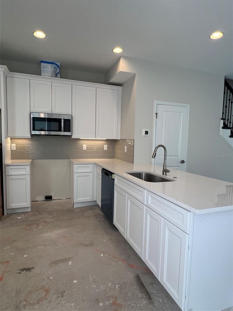 Image 3 of 15 For 7789 93rd Street N