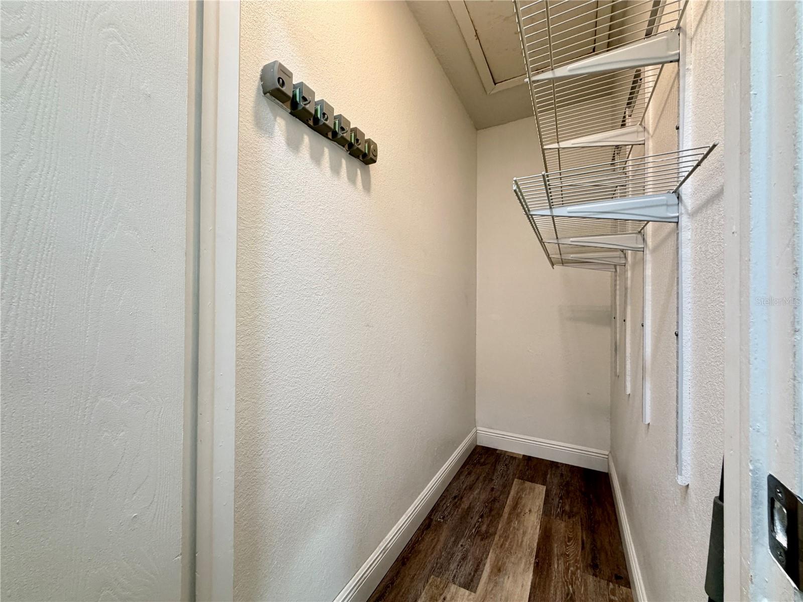 Image 19 of 25 For 2761 62nd Terrace N B