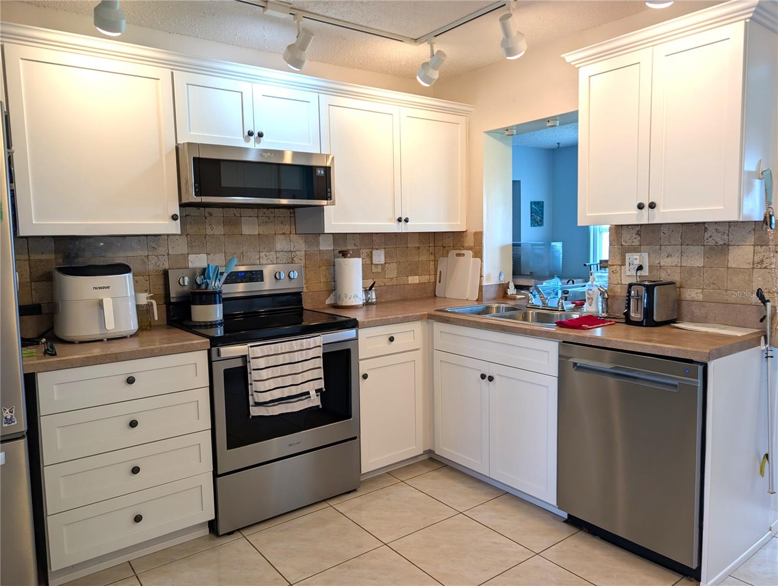 Image 20 of 56 For 3490 101st Terrace N