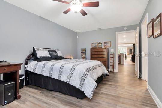 Listing photo id 12 for 5400 Bruton Road