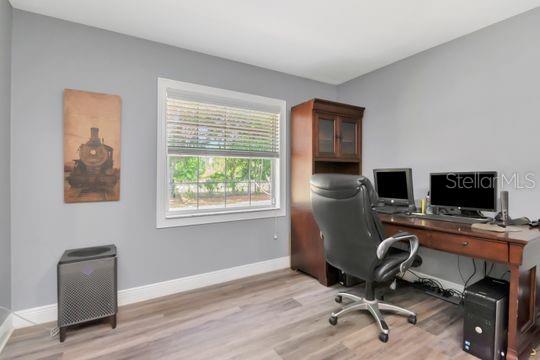 Listing photo id 13 for 5400 Bruton Road