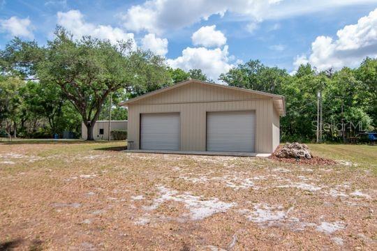 Listing photo id 24 for 5400 Bruton Road