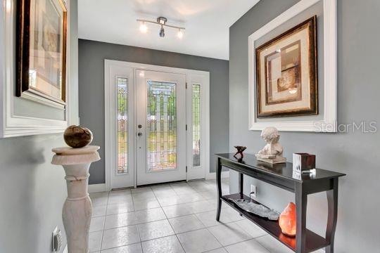 Listing photo id 3 for 5400 Bruton Road