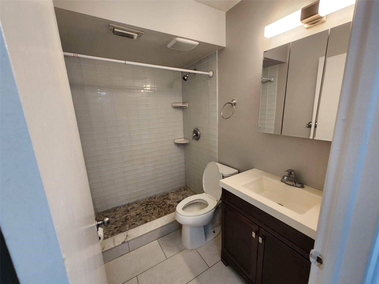 Image 7 of 8 For 5219 17th Avenue S 5219