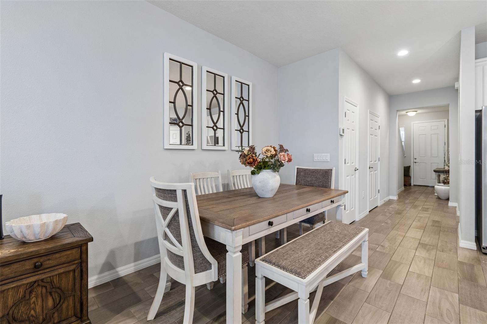 Image 24 of 96 For 2064 Lake Waters Pl