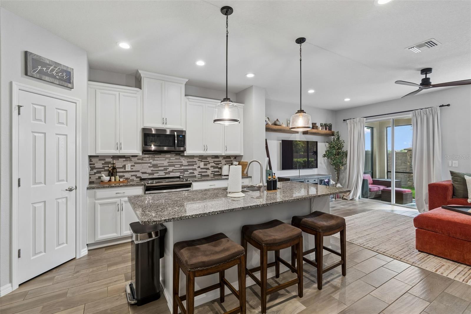 Image 26 of 96 For 2064 Lake Waters Pl